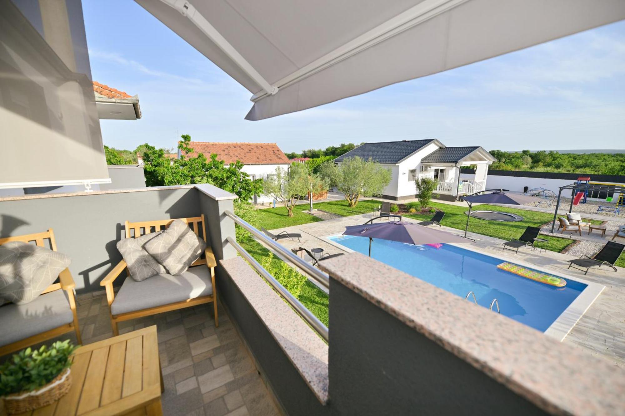 Apartment Amelie - With Pool And Sauna! Galovac  Extérieur photo