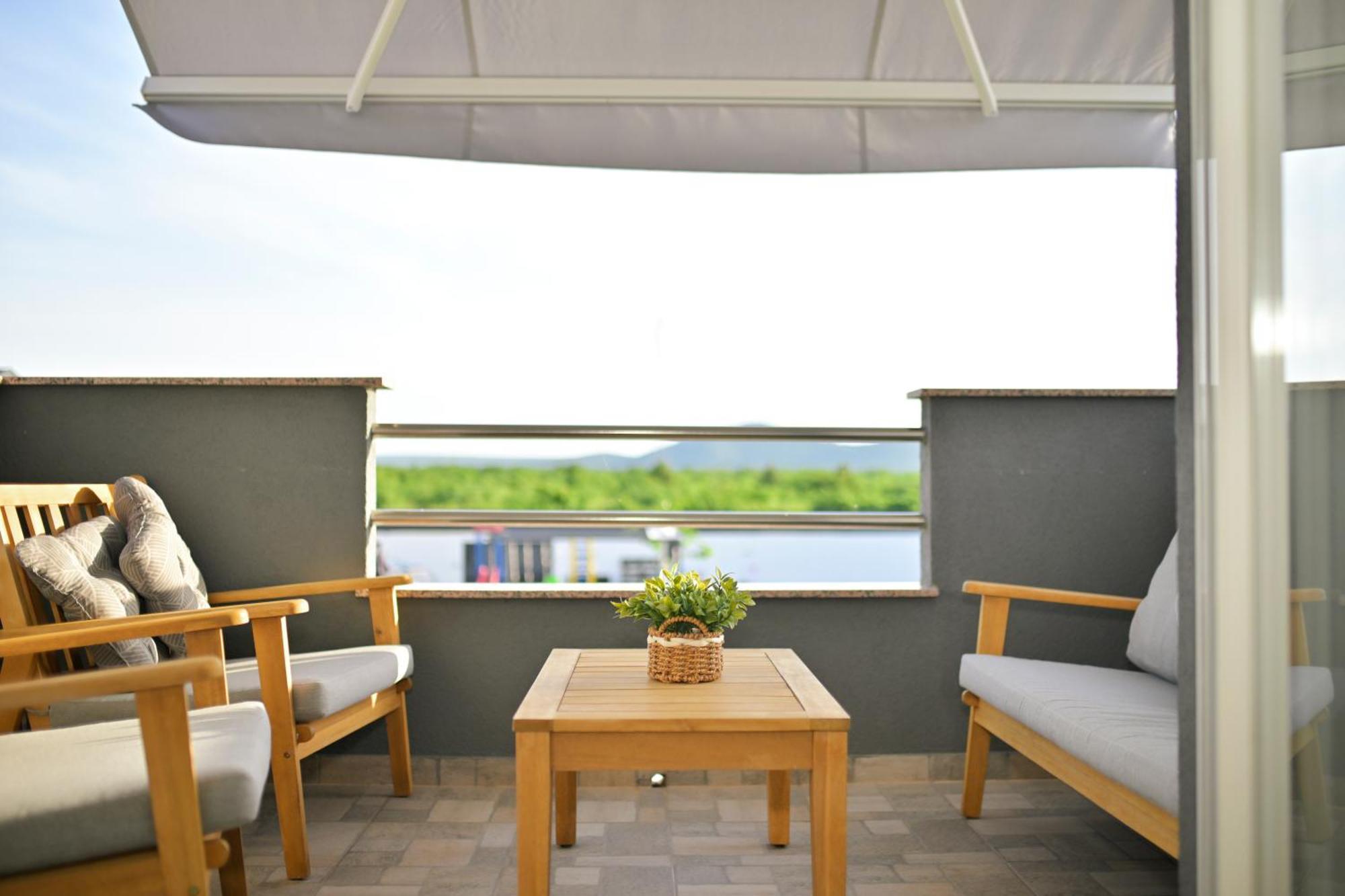 Apartment Amelie - With Pool And Sauna! Galovac  Extérieur photo
