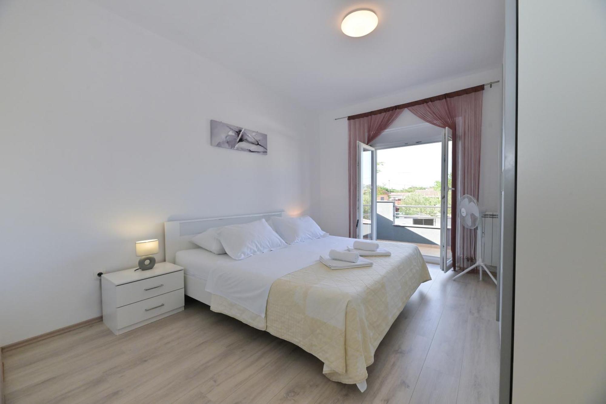Apartment Amelie - With Pool And Sauna! Galovac  Extérieur photo
